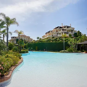 https://capanes-del-golf.es-andalucia.com